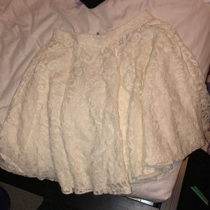 Lace mini skirt